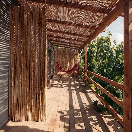 Sirens Beach Houses * Marathias